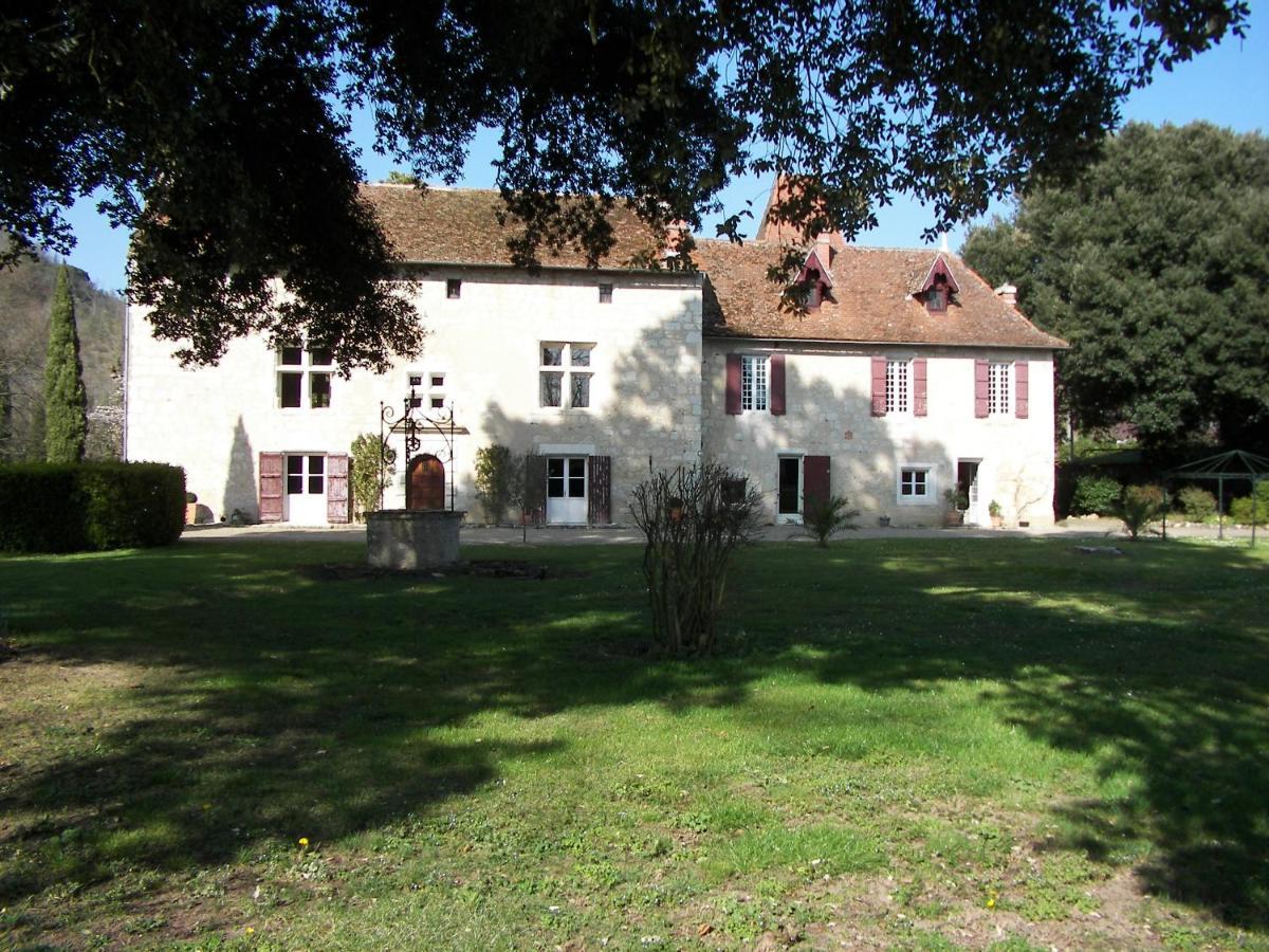 Domaine Du Noble Bed & Breakfast Saint-Jean-de-Thurac Exterior photo